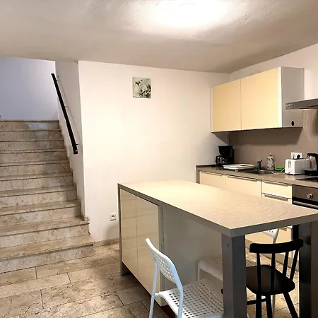Apartment Volksgarten Dusseldorf