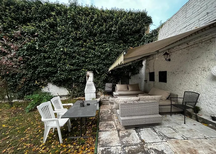 Volksgarten Apartment *